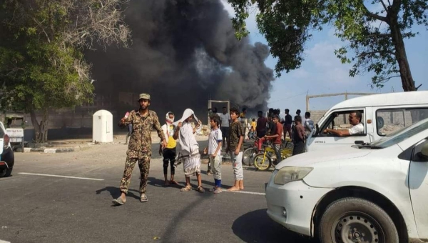 حريق هائل يلتهم مخيم للمهاجرين الافارقة جنوب اليمن