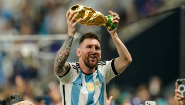 تخليدًا لإنجاز ميسي في كأس العالم.. انتشار اسم "ليونيل" بين مواليد الأرجنتين