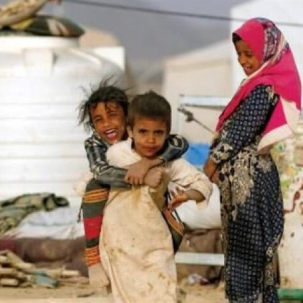 الاعلان عن وفاة 7 أطفال جراء البرد القارس في أحد مخيمات مارب