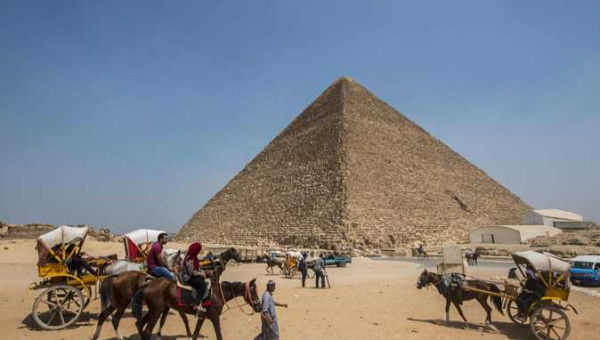 مصر.. اكتشاف جديد داخل هرم خوفو