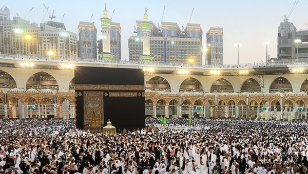 السعودية تصدر قراراً جديداً بشأن العمرة خلال رمضان