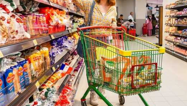 ارتفاع أسعار الغذاء العالمية لأول مرة منذ عام