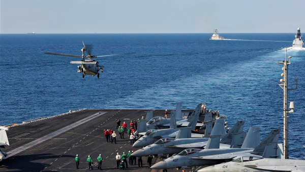 الولايات المتحدة الأمريكية تقرر تعزيز القوة العسكرية في الخليج العربي ضد القرصنة الإيرانية