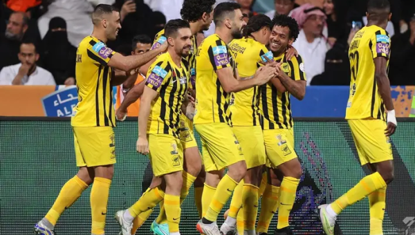 نادي الاتحاد يحرز لقب الدوري السعودي للمرة الأولى منذ 14 عام