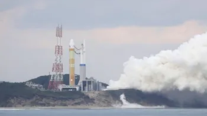اليابان تتأهب بعد تلقي رسالة من بيونغيانغ: هل الجسم الفضائي القادم صاروخ أم قمر صناعي؟