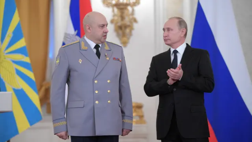 روسيا تحتجز الجنرال سيرغي سوروفيكين بتهمة التواطؤ في تمرد فاغنر