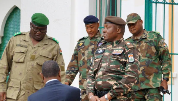 تطور جديد في النيجر: القوات المسلحة تؤكد سيطرتها مع إعلان تشكيل حكومة جديدة