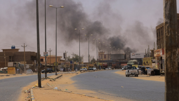 السودان.. تجدد الاشتباكات في الخرطوم وقصف للجيش على محيط المطار