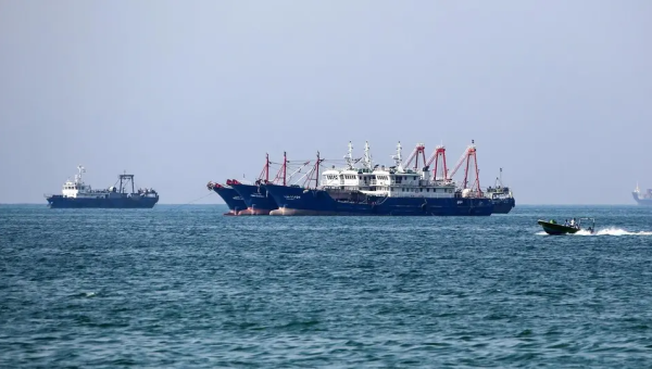 إيران تزيد صادرات النفط في ظل محادثات مع الولايات المتحدة