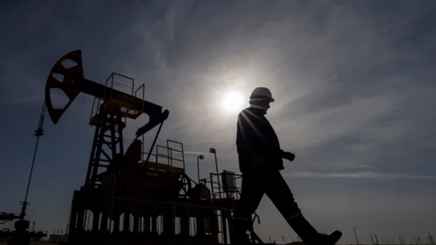 التهديدات الأمنية في البحر الأحمر تدفع أسعار النفط إلى الارتفاع