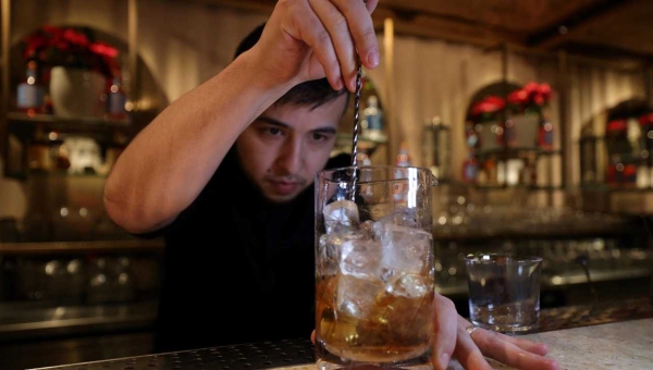 رويترز: السعودية تعتزم افتتاح أول متجر للمشروبات الكحولية