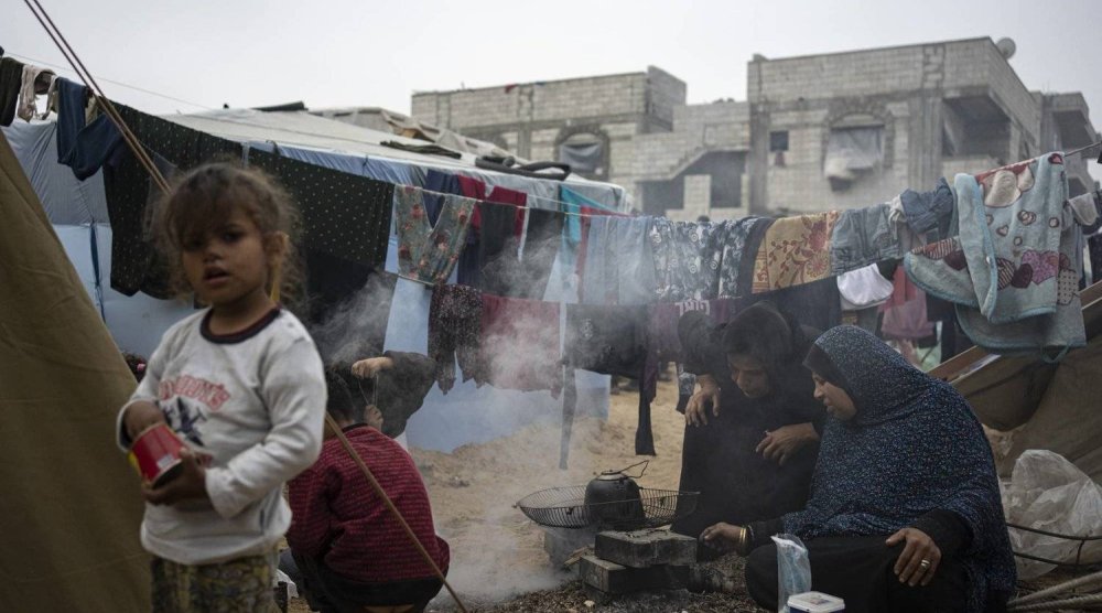 غزة تحت النار: إسرائيل تجبر السكان على الاختباء في ممرات ضيقة