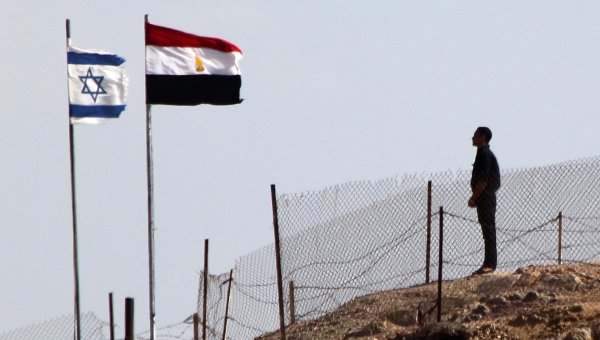 مخاوف من هجوم رفح وتدفق على سيناء تدفع مستشار بايدن لزيارة مصر