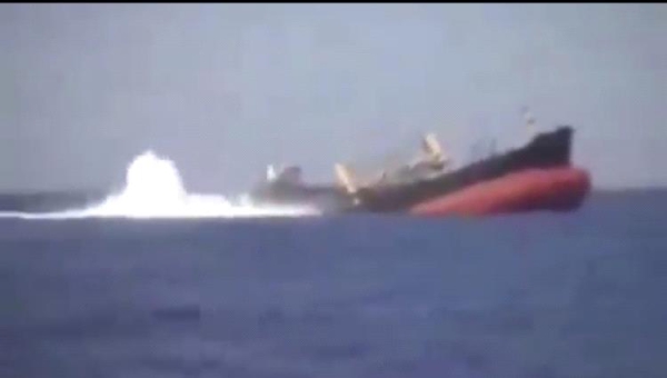 العالم مصدوم من عدم وجود كارثة بيئية في البحر الاحمر بعد غرق سفينة روبيمار