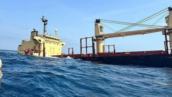 صنعاء تعلن إستهداف إسرائيلية في بحر العرب بعد ساعات من استهداف سفن حربية أمريكية بالبحر الأحمر