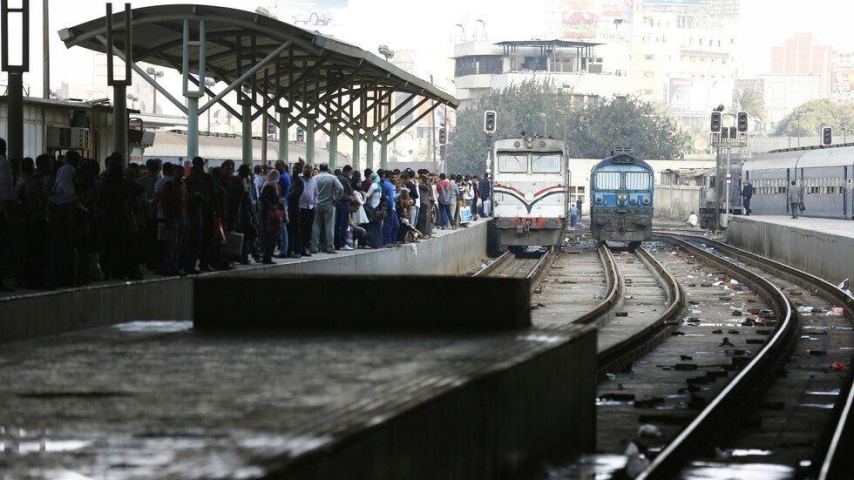 حادث تصادم قطارين يهز مصر على طريق القاهرة - الإسكندرية