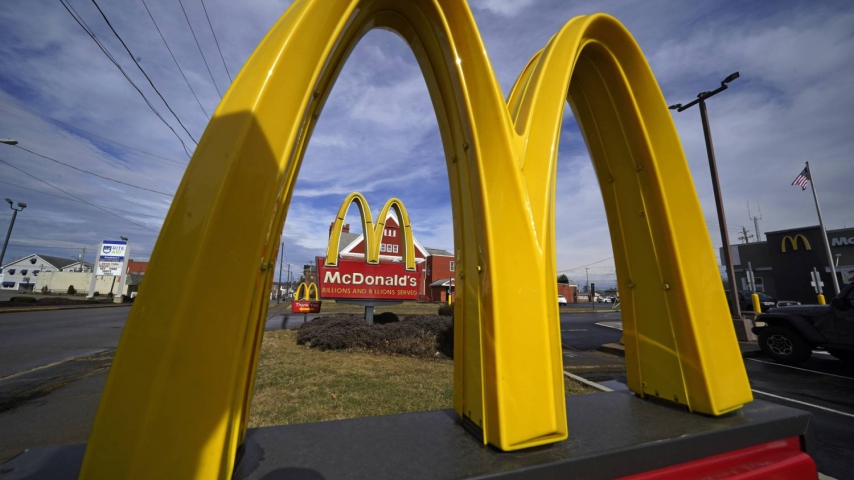 ماكدونالدز تعلن شراء جميع مطاعمها في إسرائيل