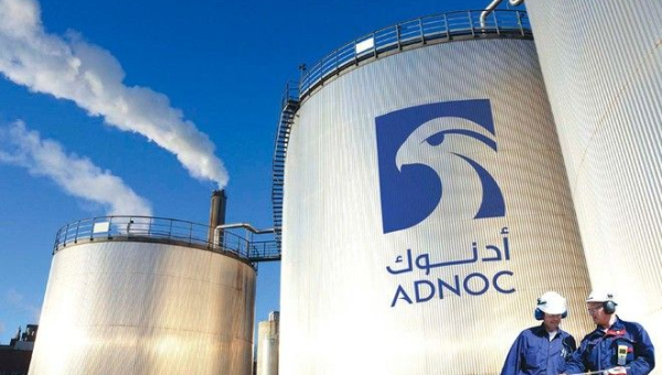 أدنوك الإماراتية تشتري النفط العراقي الرخيص وتصدر نفط البلد بسعر اغلى