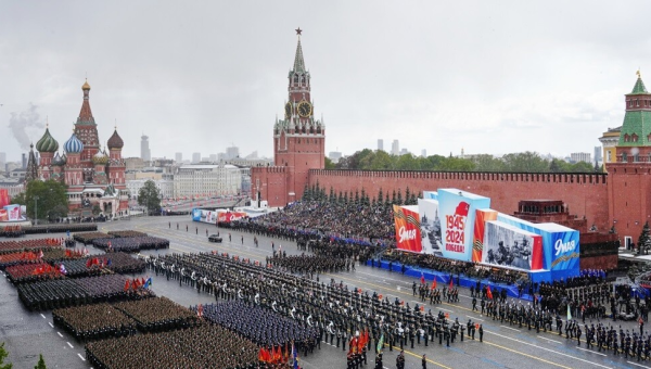 روسيا تحتفل بالذكرى الـ79 للنصر على النازية بعرض عسكري ضخم في الساحة الحمراء